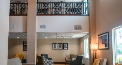 Comfort Inn & Suites Patriots Point