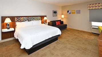 Studio, 1 King Bed, Non Smoking | Iron/ironing board, free cribs/infant beds, free rollaway beds