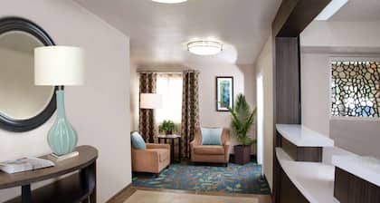 Sonesta Simply Suites Plano Frisco