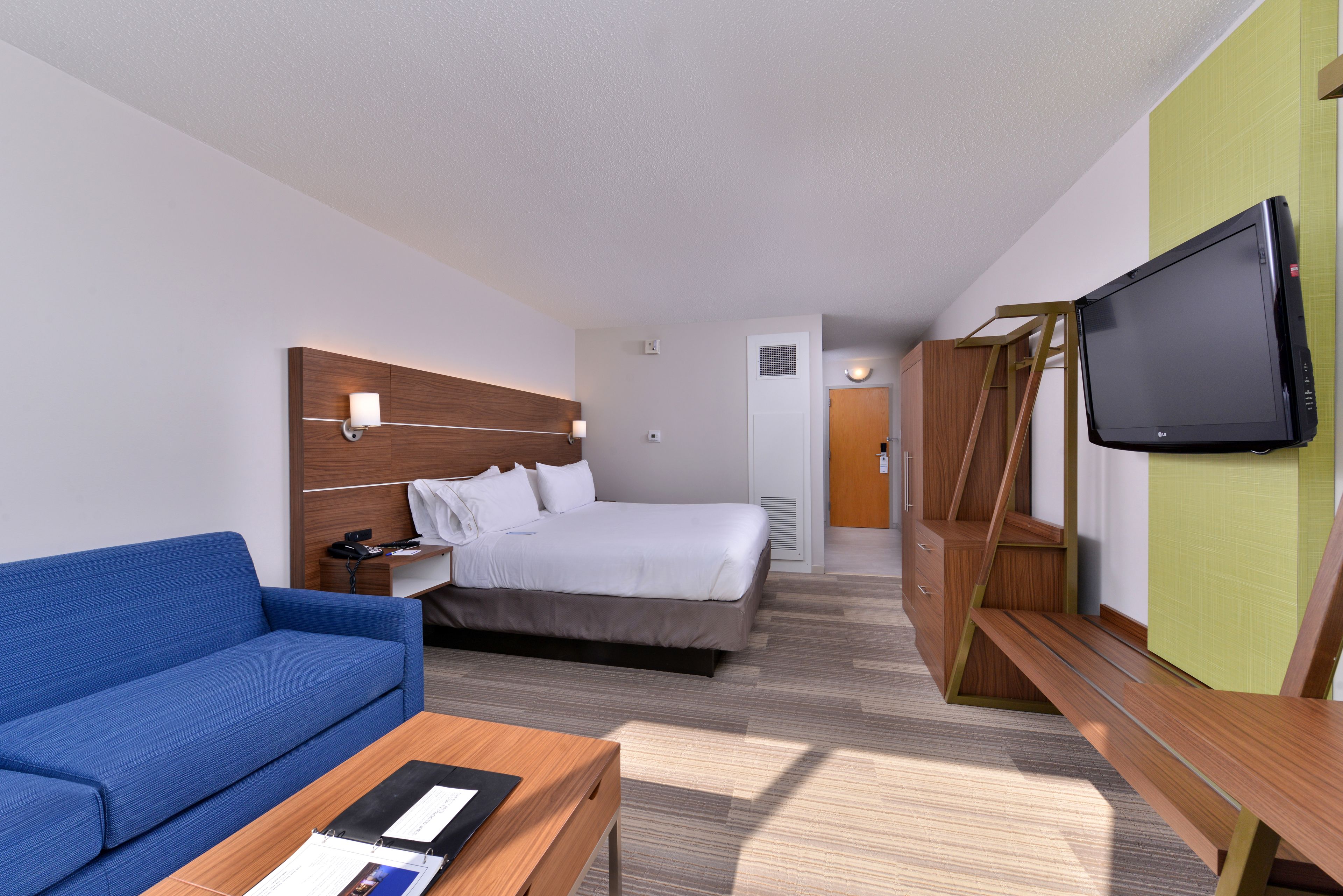 Photo - Holiday Inn Express & Suites Springfield by IHG