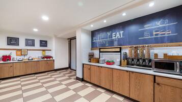 Free daily buffet breakfast