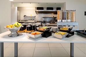 Petit déjeuner préparé sur commande servi tous les jours en supplément