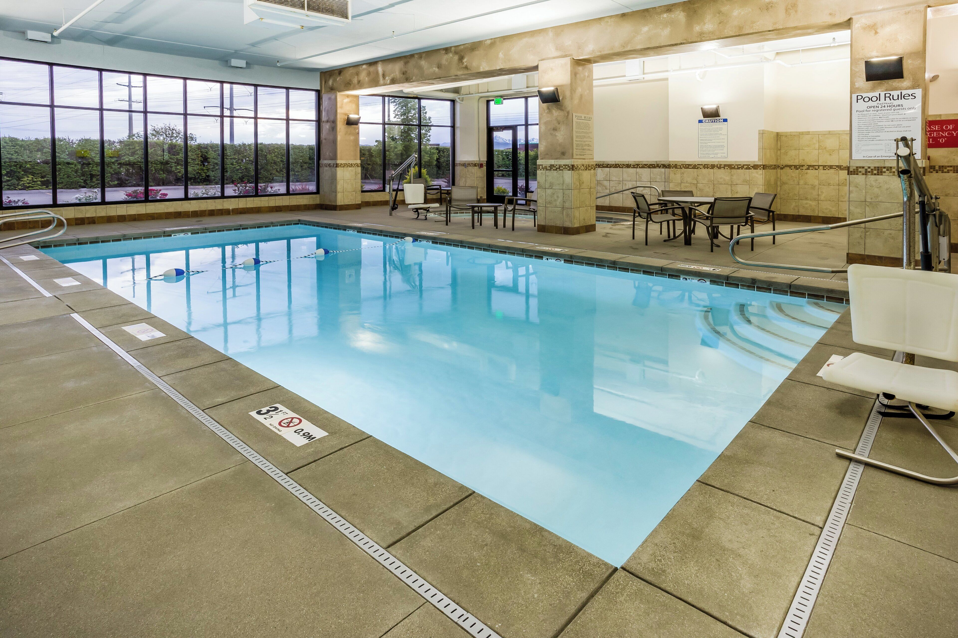 Una piscina techada