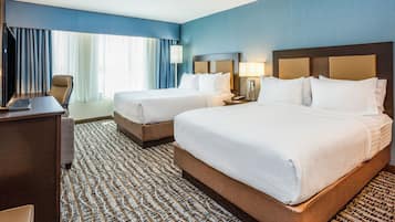 1 bedroom, pillow-top beds, desk, blackout curtains