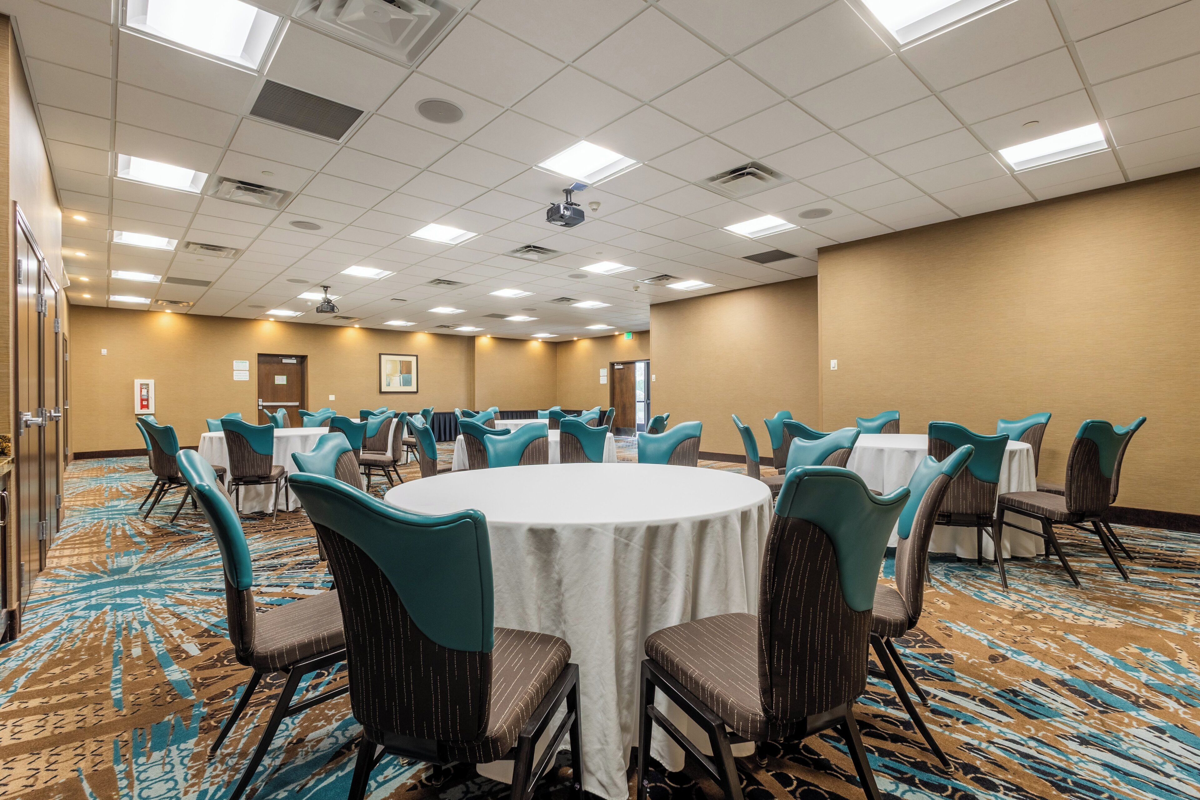 Photo - Holiday Inn South Jordan - SLC South by IHG
