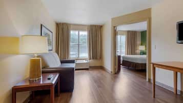 Desk, iron/ironing board, free WiFi, bed sheets