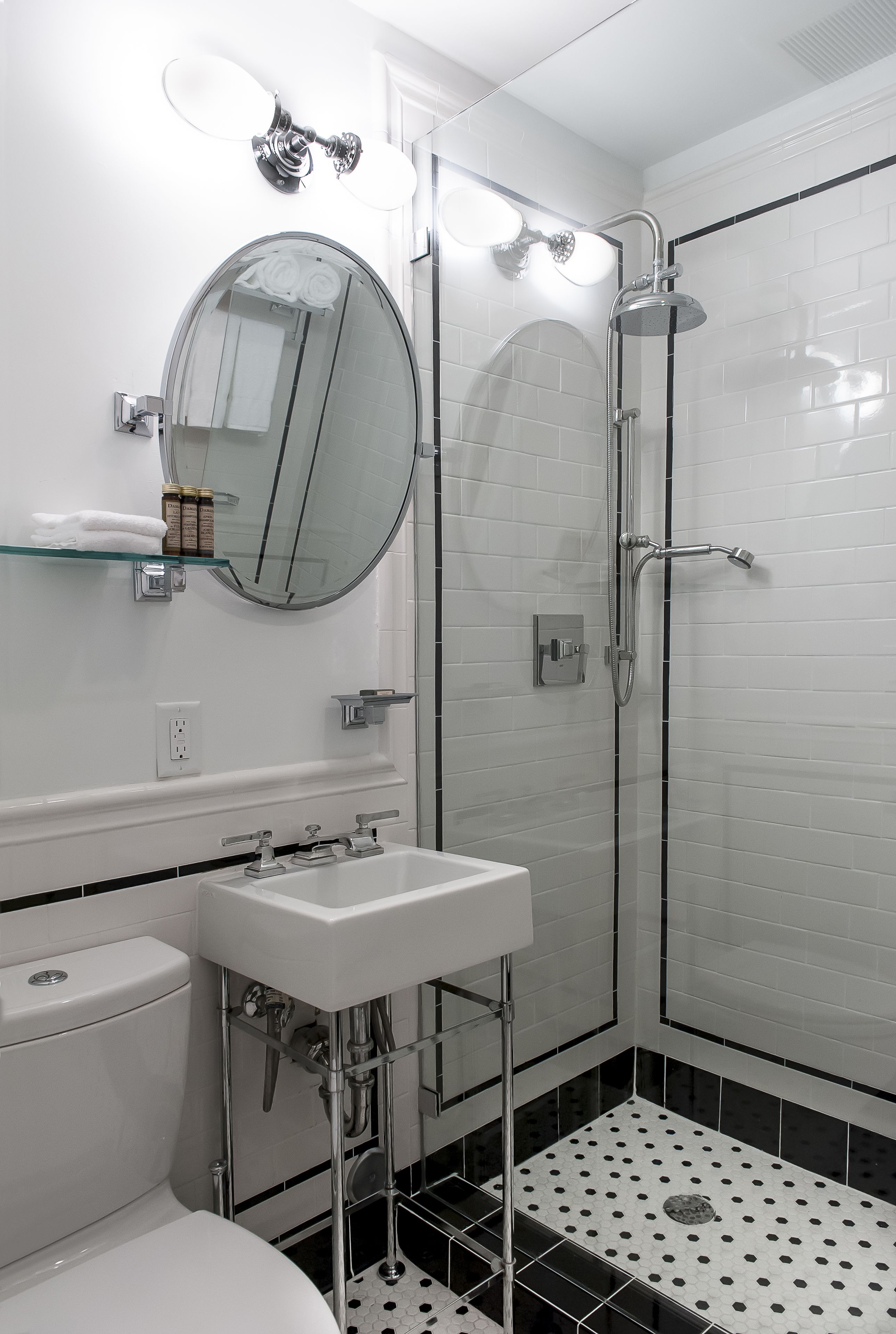combined shower/bathtub, free toiletries, hair dryer, bathrobes