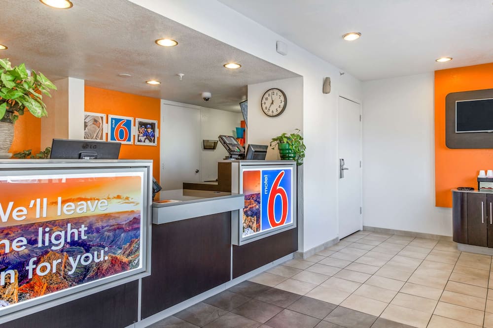 Motel 6 Phoenix, AZ - West