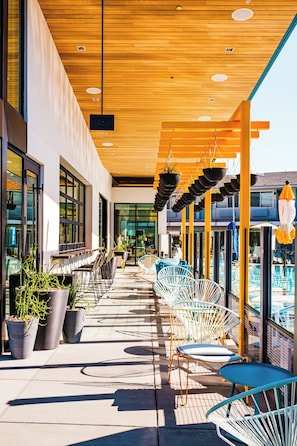 Breakfast, lunch, dinner served; pool views