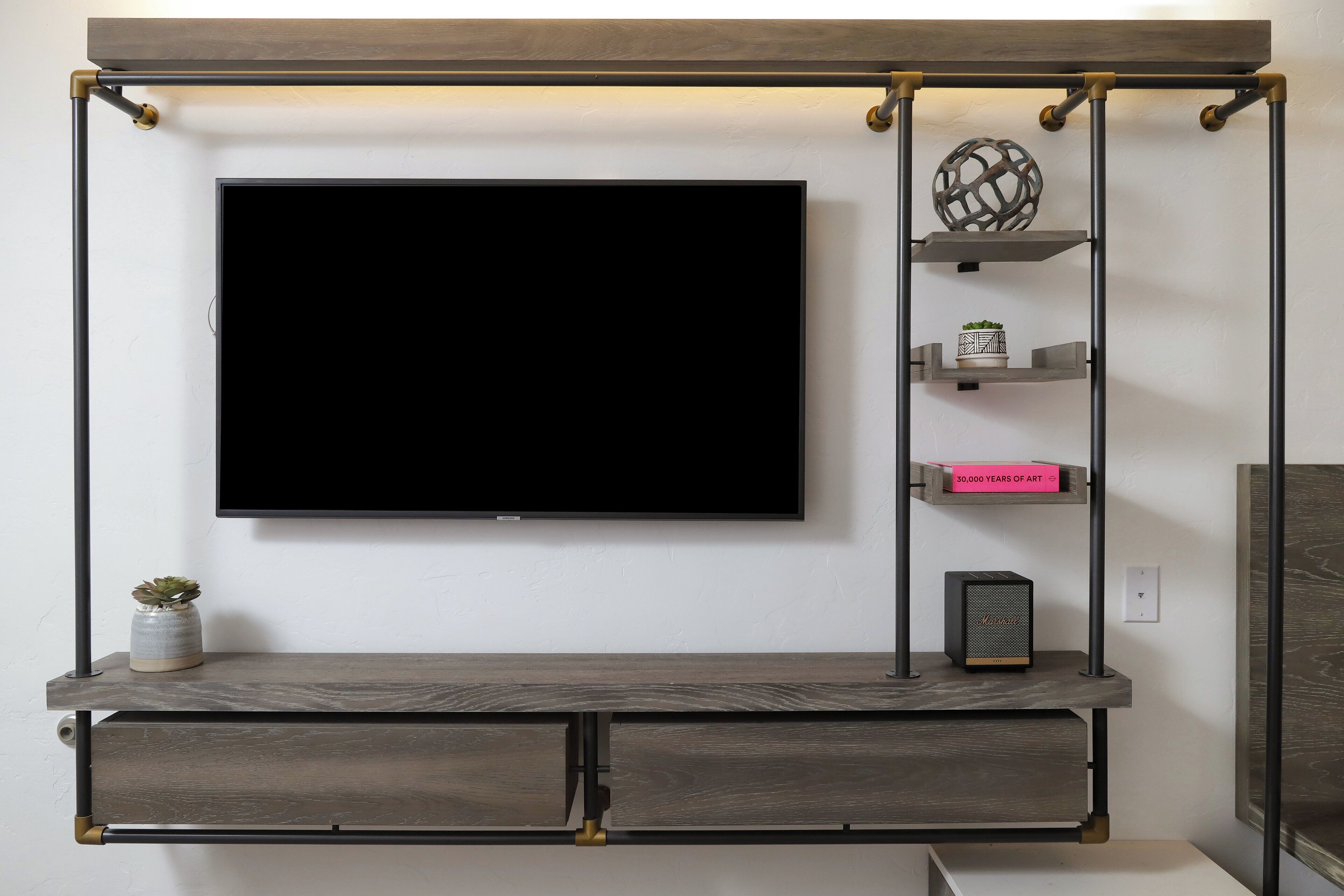 premium bedding, down duvets, pillow-top beds, minibar