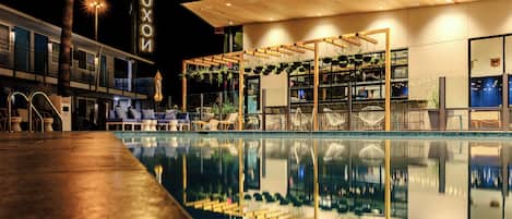 Outdoor pool, pool cabanas (surcharge), pool loungers