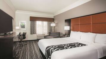 Kamar, 1 Tempat Tidur King, Bebas Asap Rokok | Seprai premium, brankas, meja kerja, dan ruang kerja ramah laptop