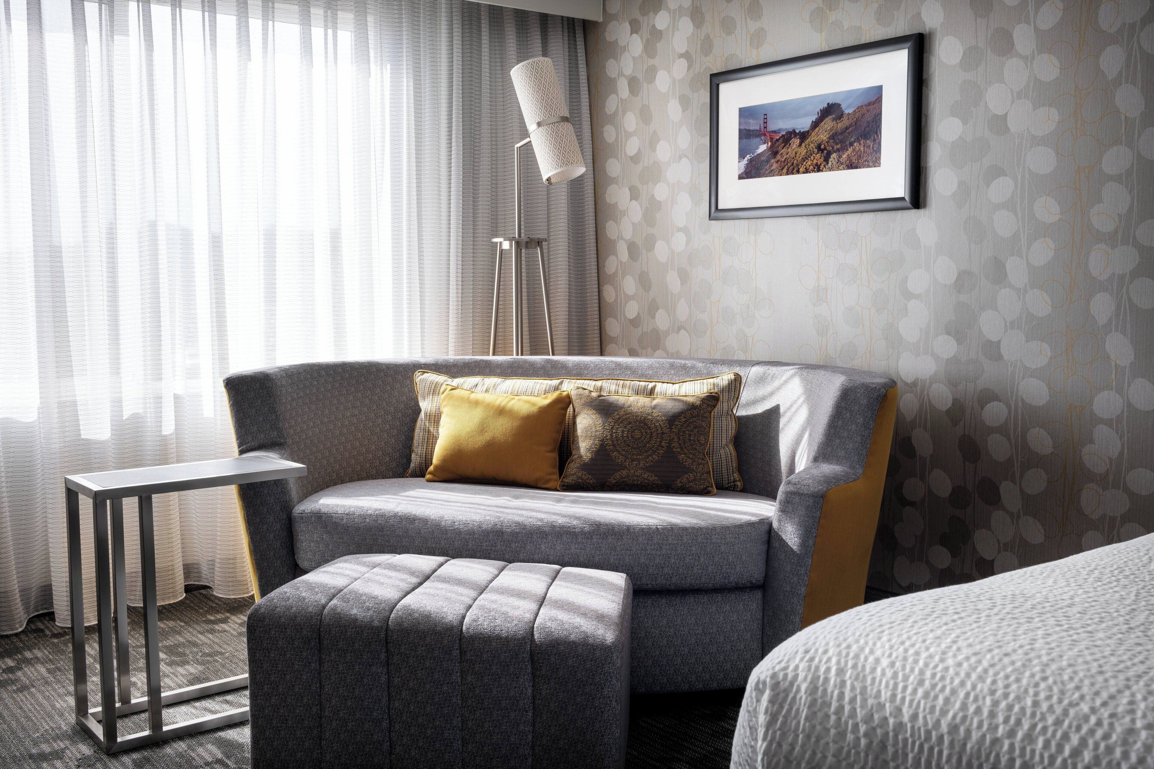 1 bedroom, premium bedding, desk, laptop workspace