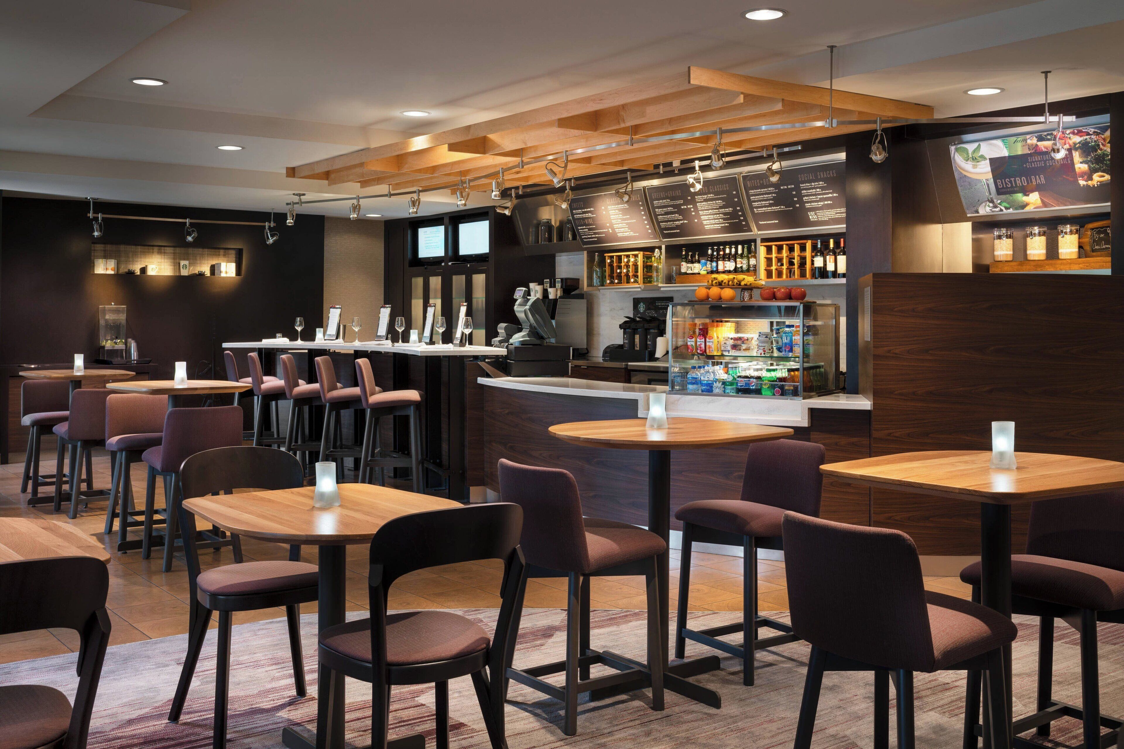 Breakfast and dinner served