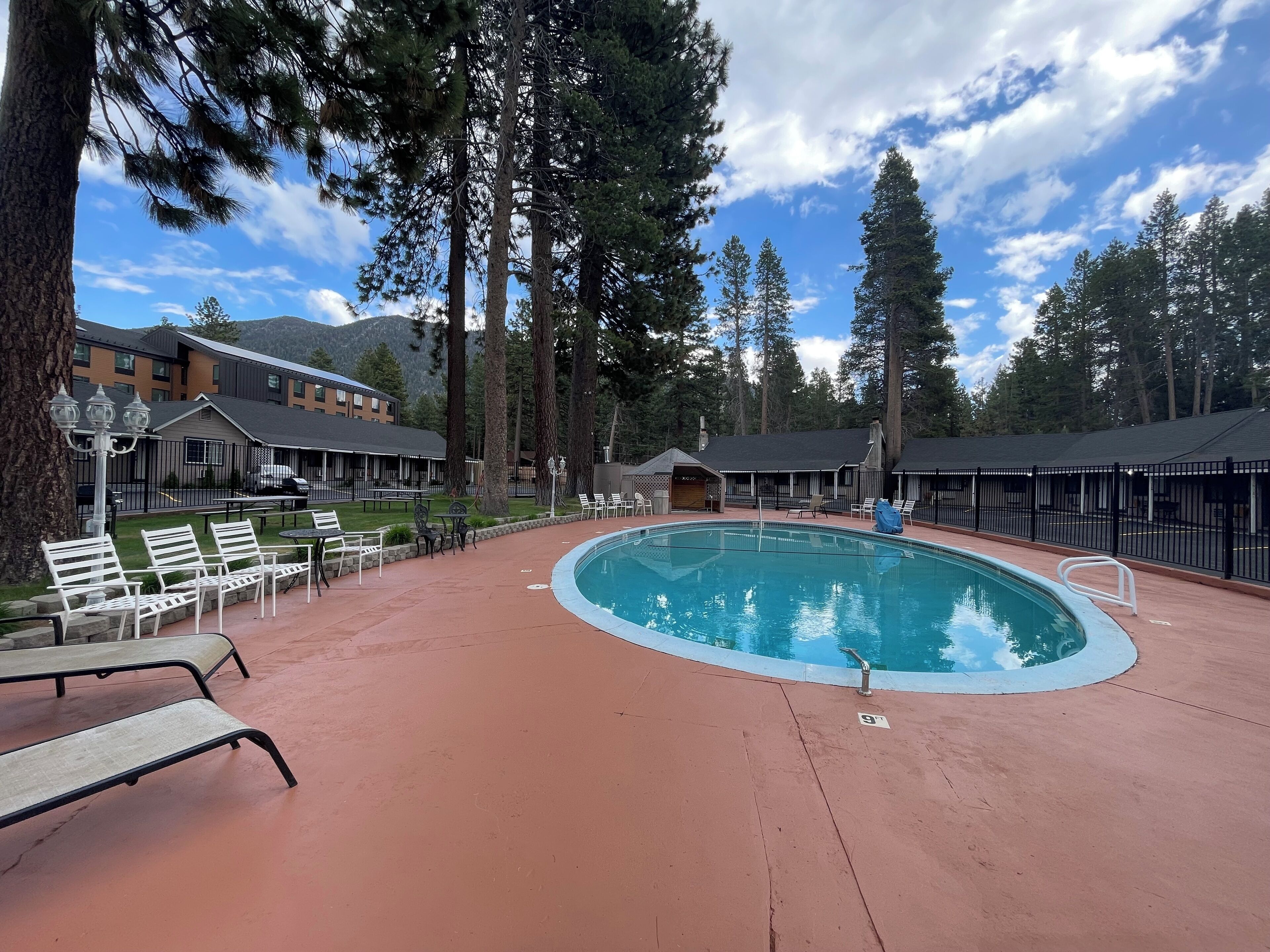 Außenpool (je nach Saison geöffnet)