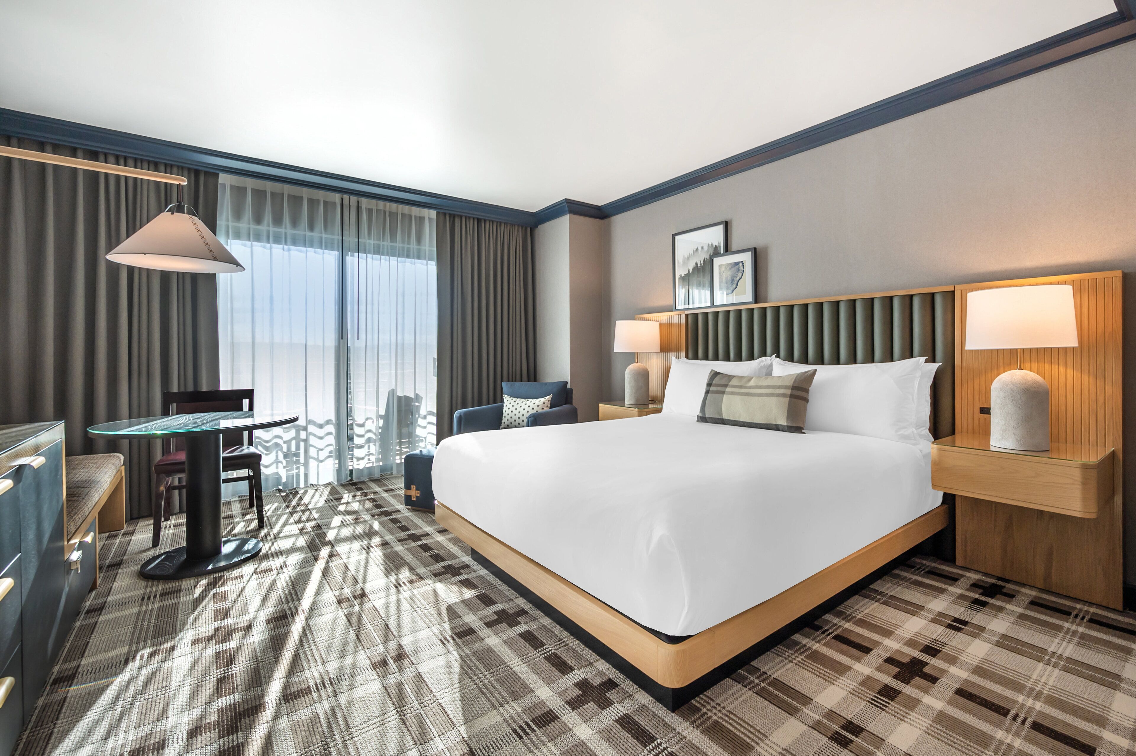 Premium bedding, in-room safe, desk, laptop workspace