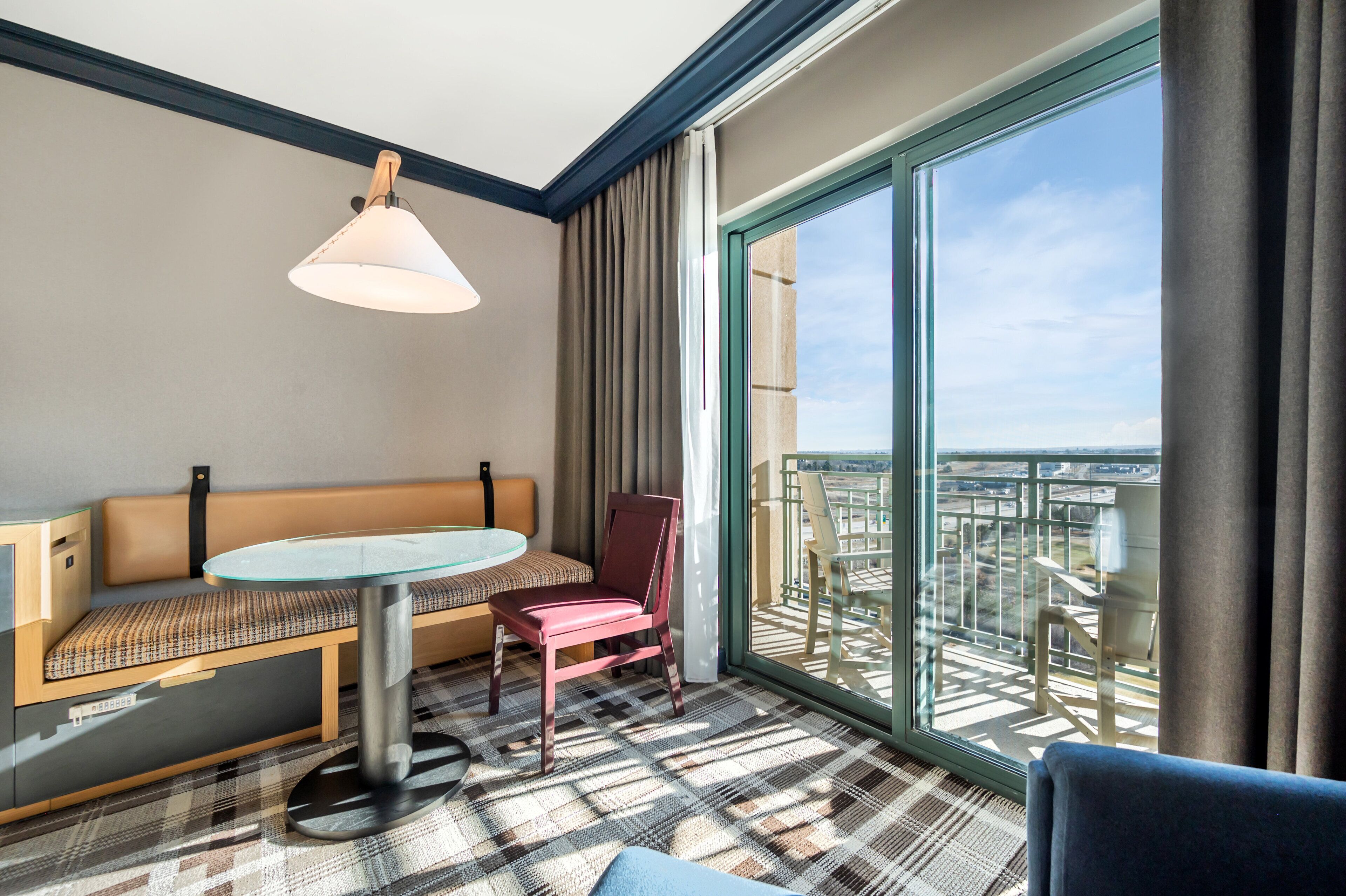 premium bedding, in-room safe, desk, laptop workspace