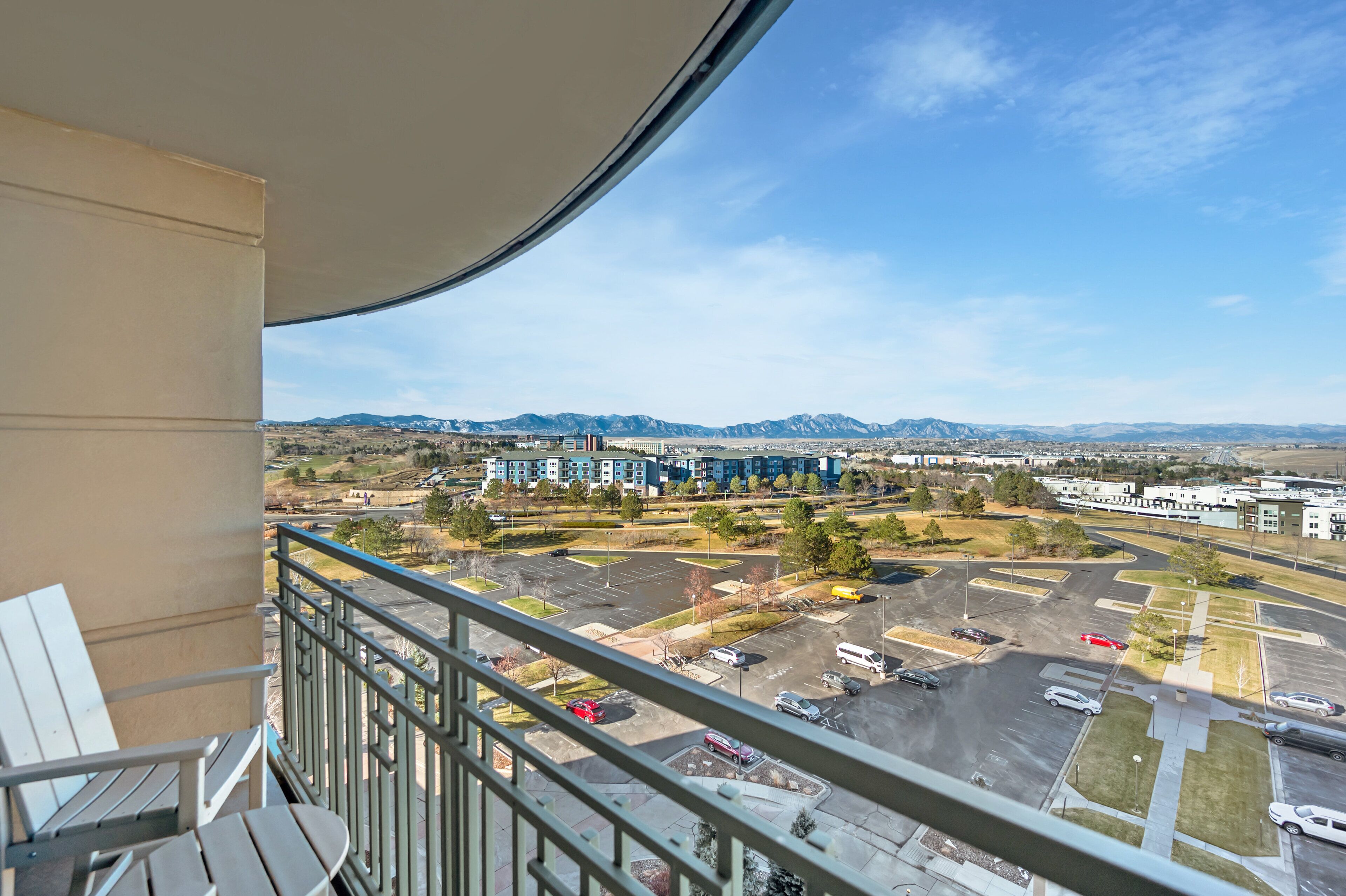 room, 1 king bed, balcony, mountain view (spacious) | premium bedding, in-room safe, desk, laptop workspace