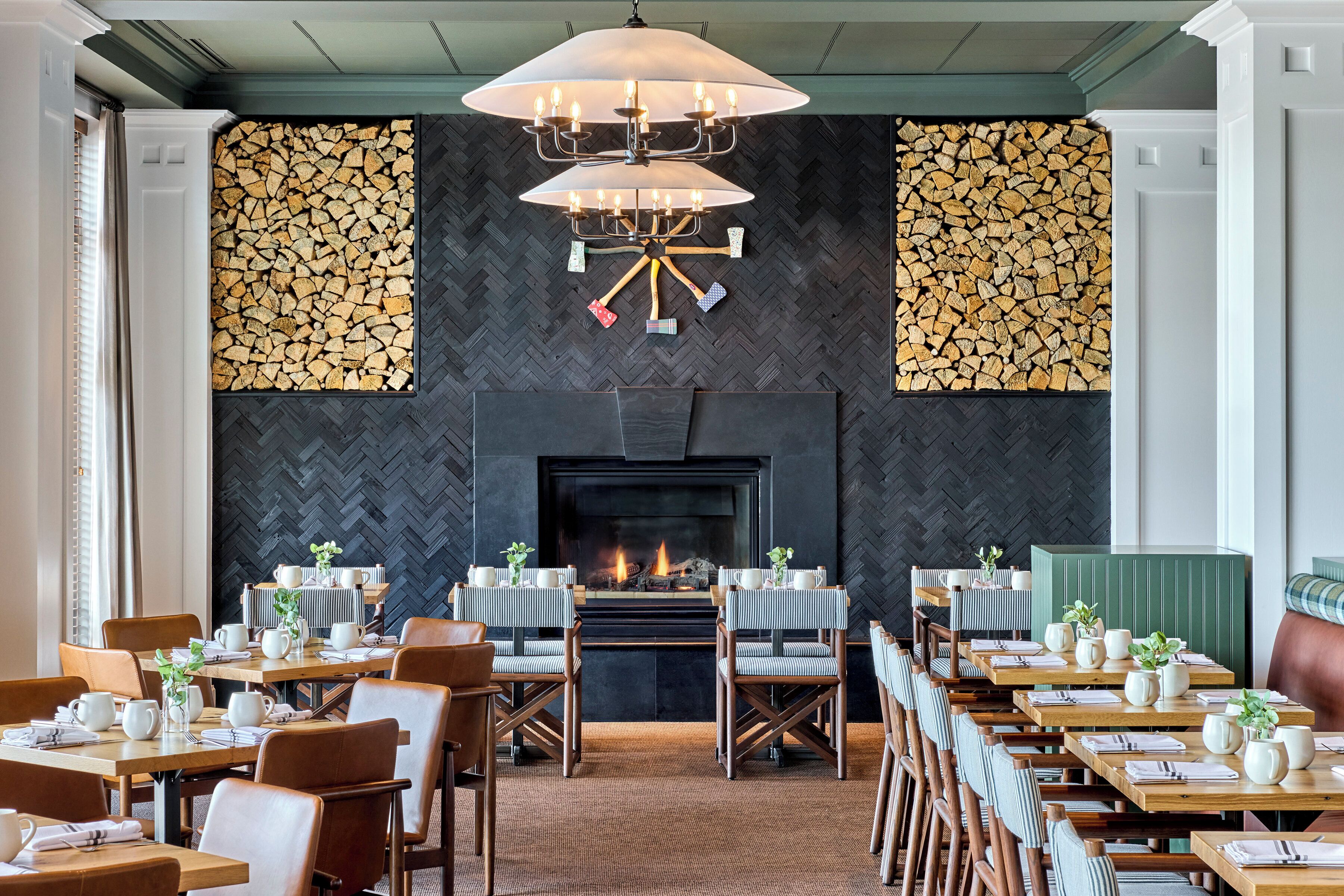 2 restaurants, breakfast, lunch, dinner served; american cuisine