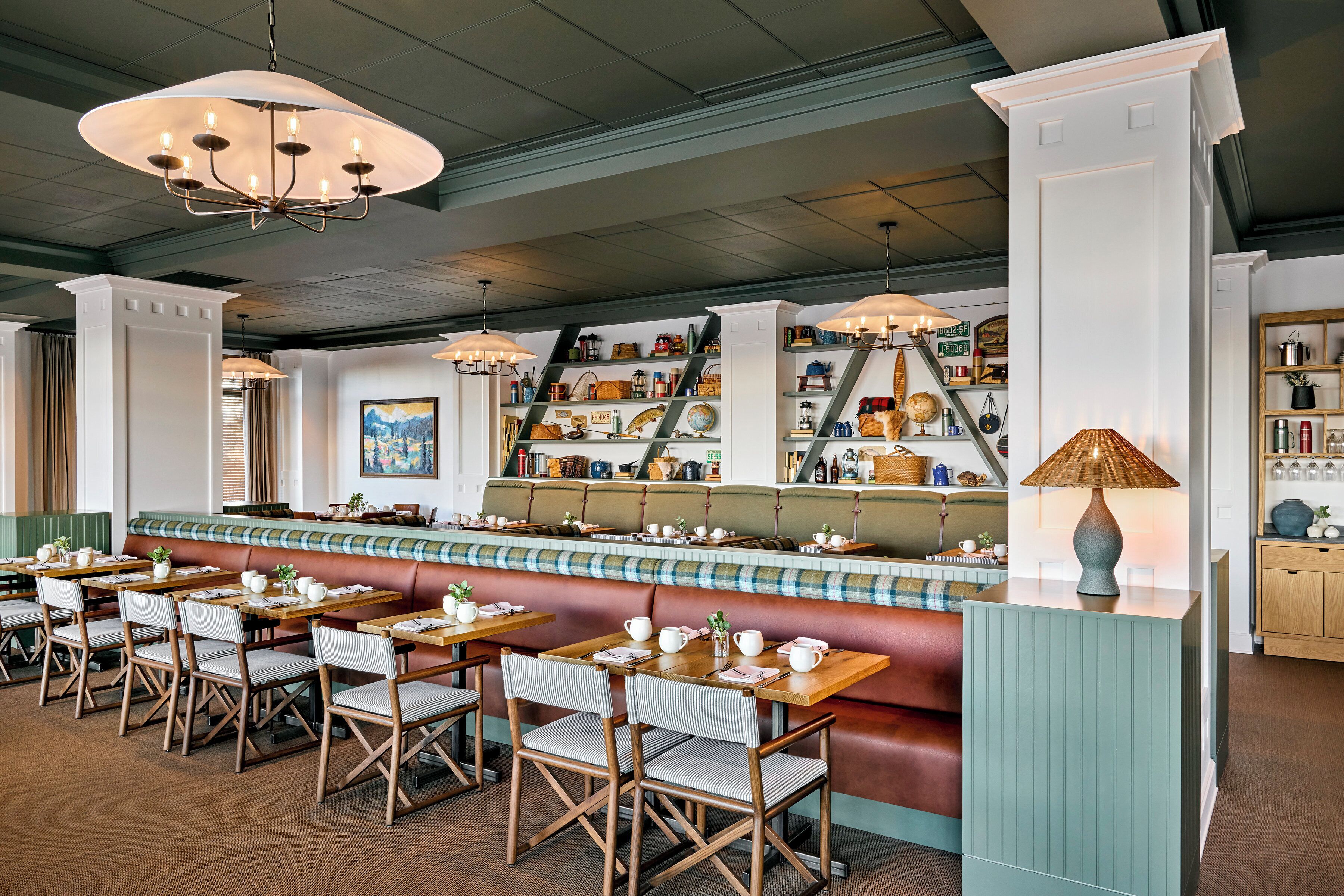3 restaurants; breakfast, lunch, dinner, and brunch served