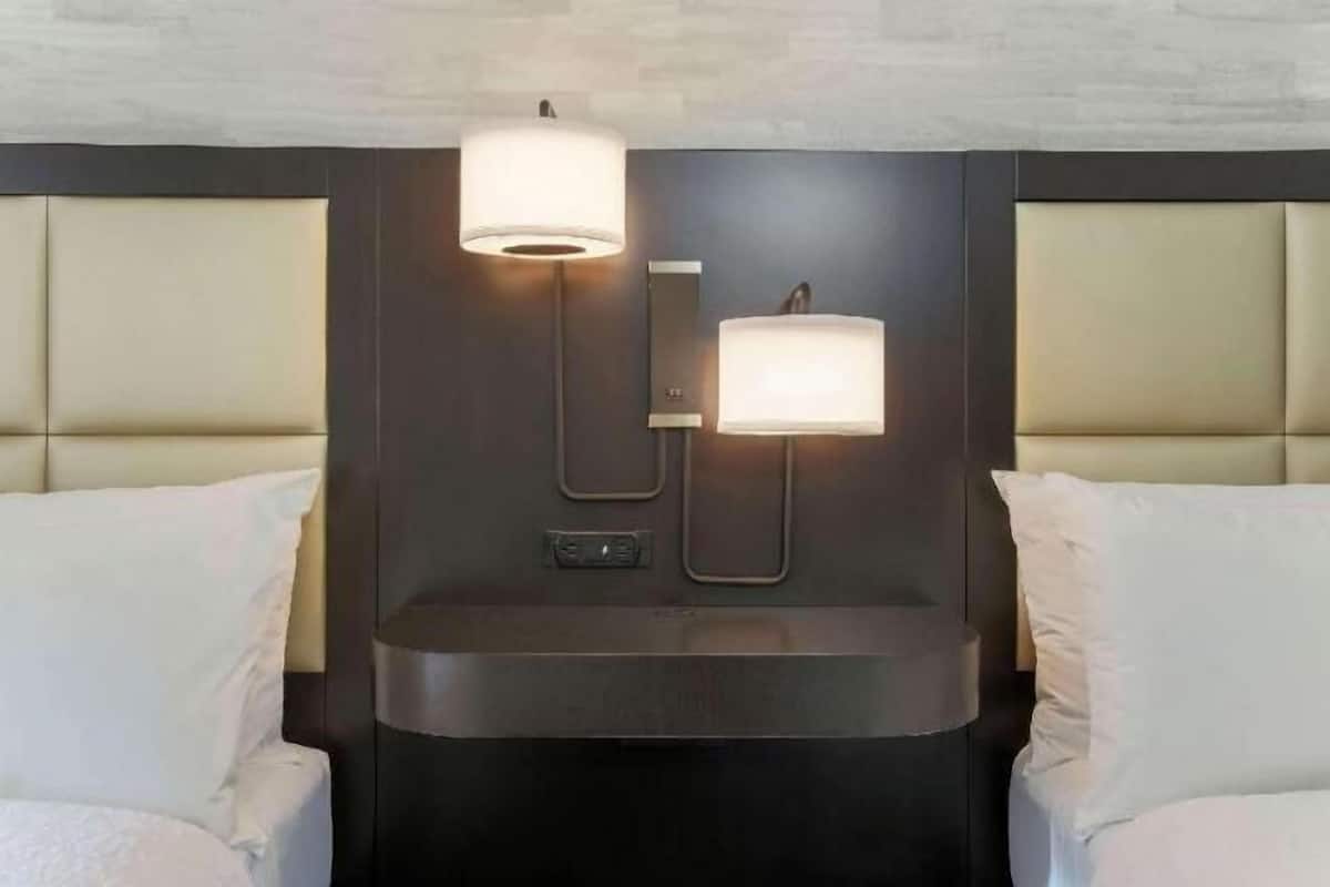 Daunenbettdecken, Pillowtop-Betten, Schreibtisch