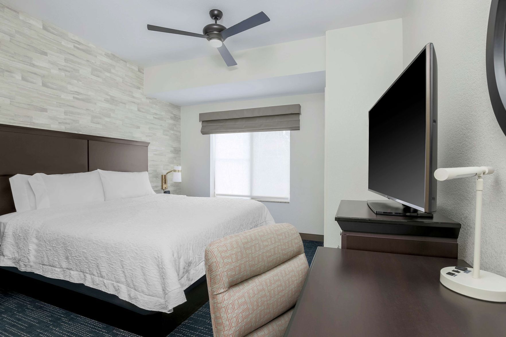 Down comforters, pillowtop beds, desk, laptop workspace