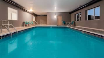 Indoor pool, pool loungers