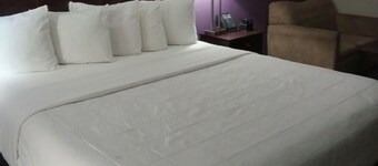 Baymont by Wyndham Henderson-Northeast Denver