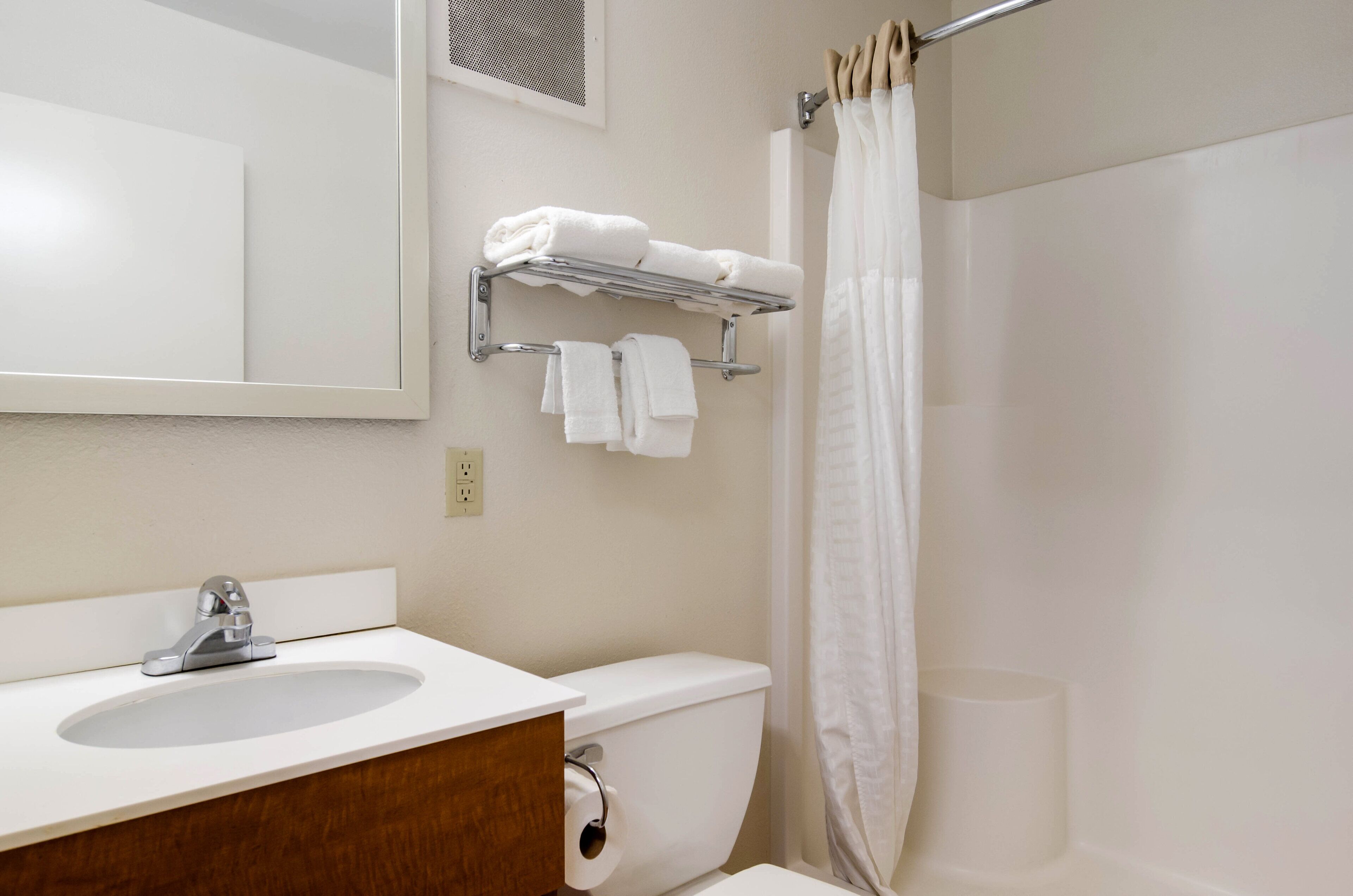 Free toiletries, towels