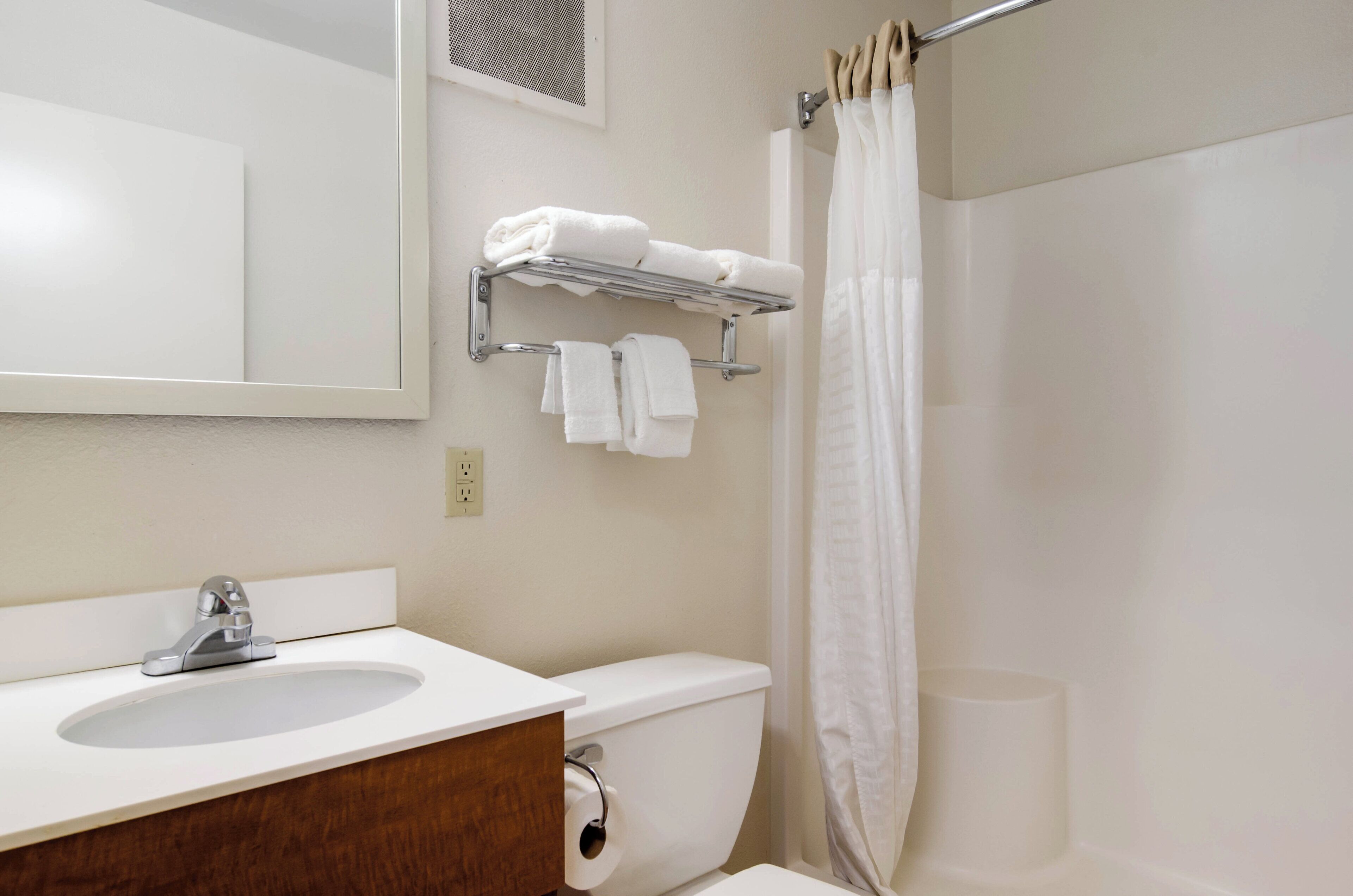 Free toiletries, towels