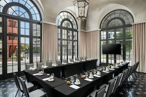 Meeting facility