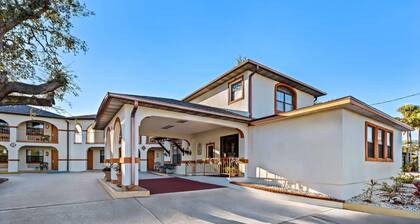 Travelodge by Wyndham Hotel & Cottages St Augustine/Historic