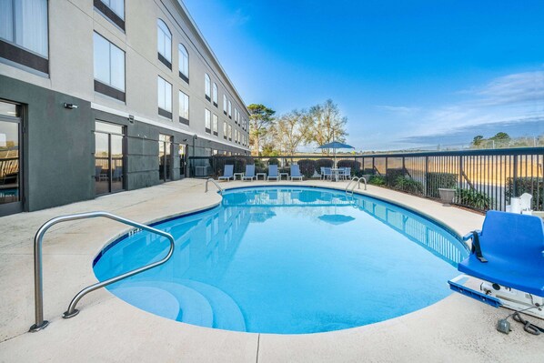 Seasonal outdoor pool