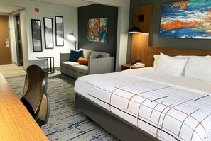Kamer, 1 kingsize bed, niet-roken | Donsdekens, een bureau, een laptopwerkplek, verduisterende gordijnen