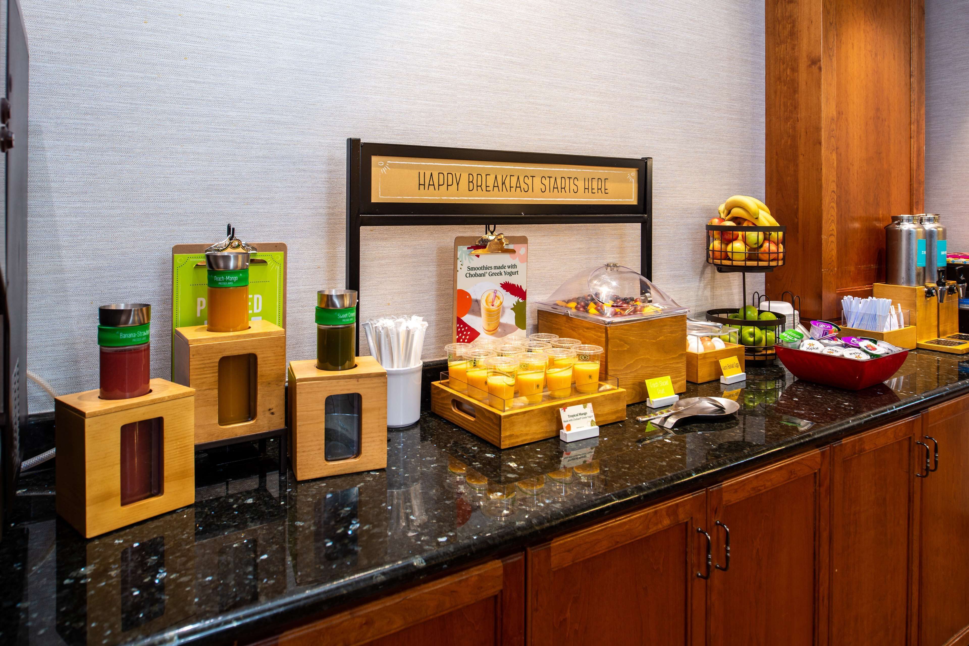 free daily continental breakfast