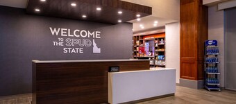 博伊西斯貝克特若姆希爾頓歡朋套房飯店