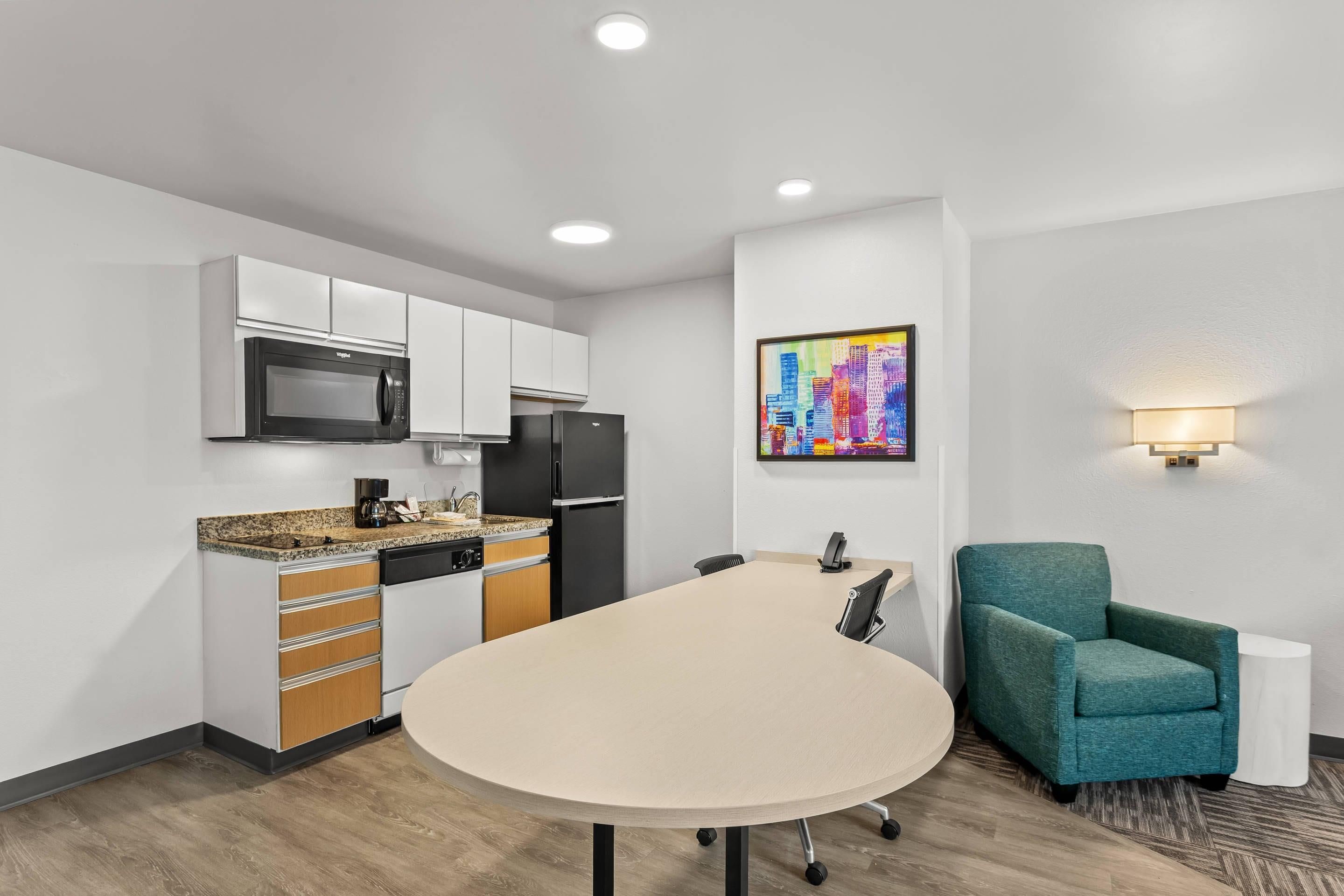 Photo - MainStay Suites Chicago Hoffman Estates