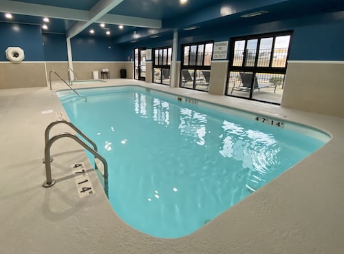 Holiday Inn Express Metropolis by IHG