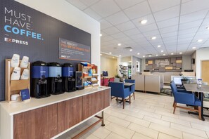 Free daily buffet breakfast - Holiday Inn Express Metropolis by IHG (Metropolis)