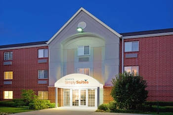 Sonesta Simply Suites Chicago Naperville