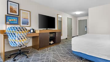 Room, 1 King Bed, Accessible | In-room safe, laptop workspace, iron/ironing board, WiFi (free)