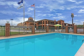 Seasonal outdoor pool