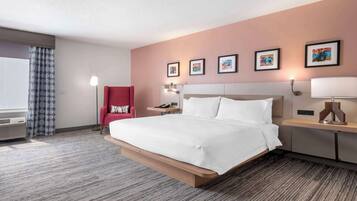 Room, 1 King Bed, Accessible, Bathtub (Hearing Impaired)