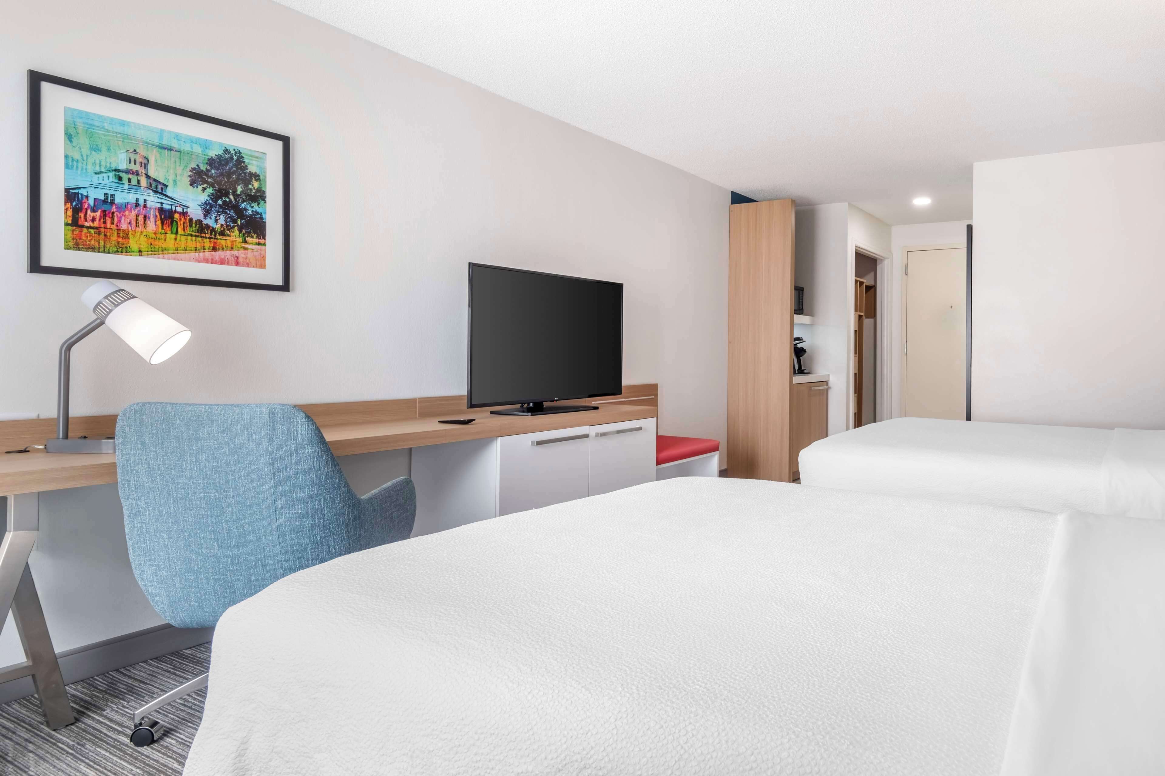 room, 2 queen beds, non smoking | premium bedding, desk, blackout curtains, iron/ironing board