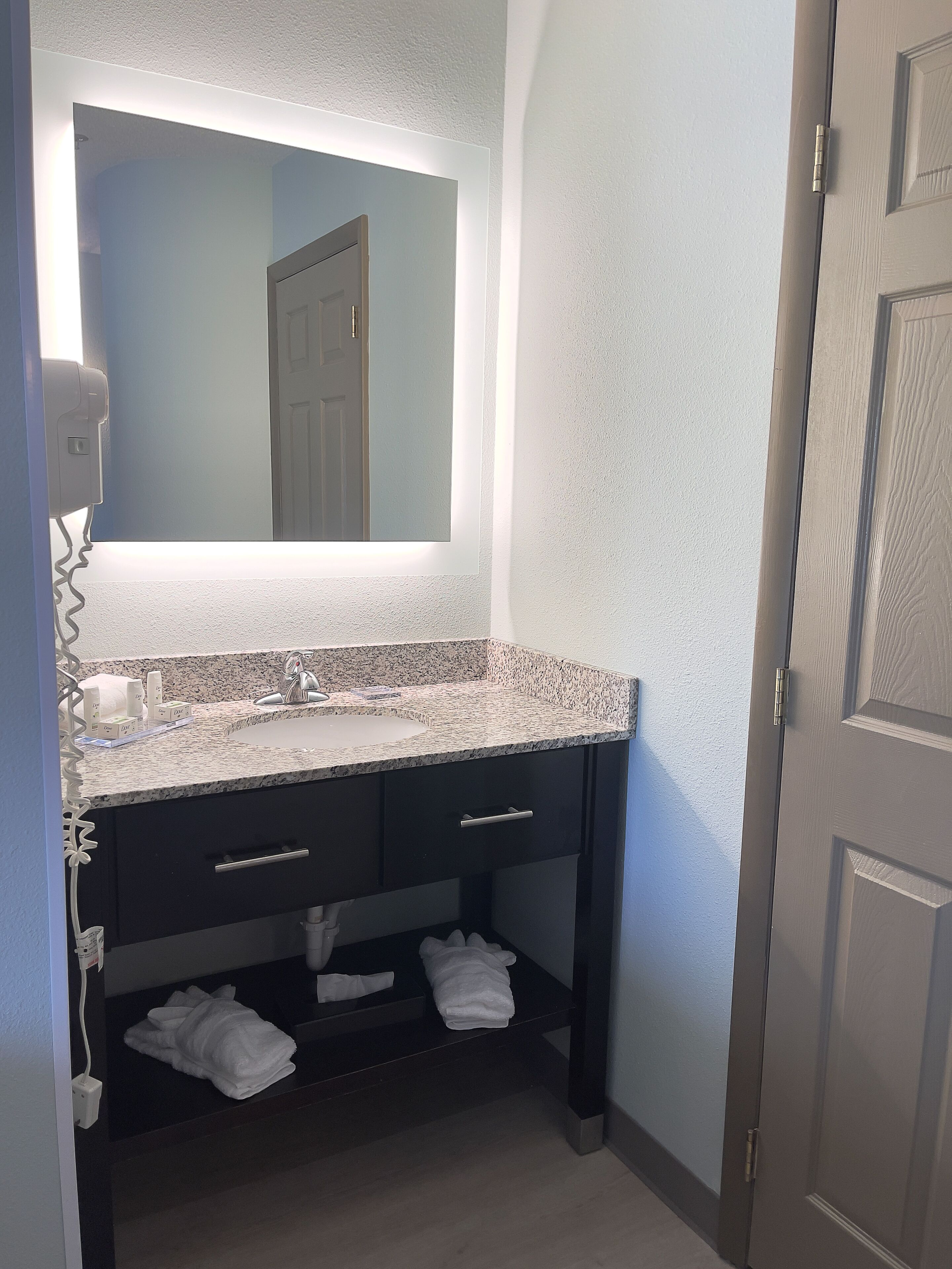 room, 2 double beds, non smoking | bathroom | free toiletries, hair dryer, towels, soap