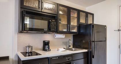 Sonesta Simply Suites Detroit Ann Arbor