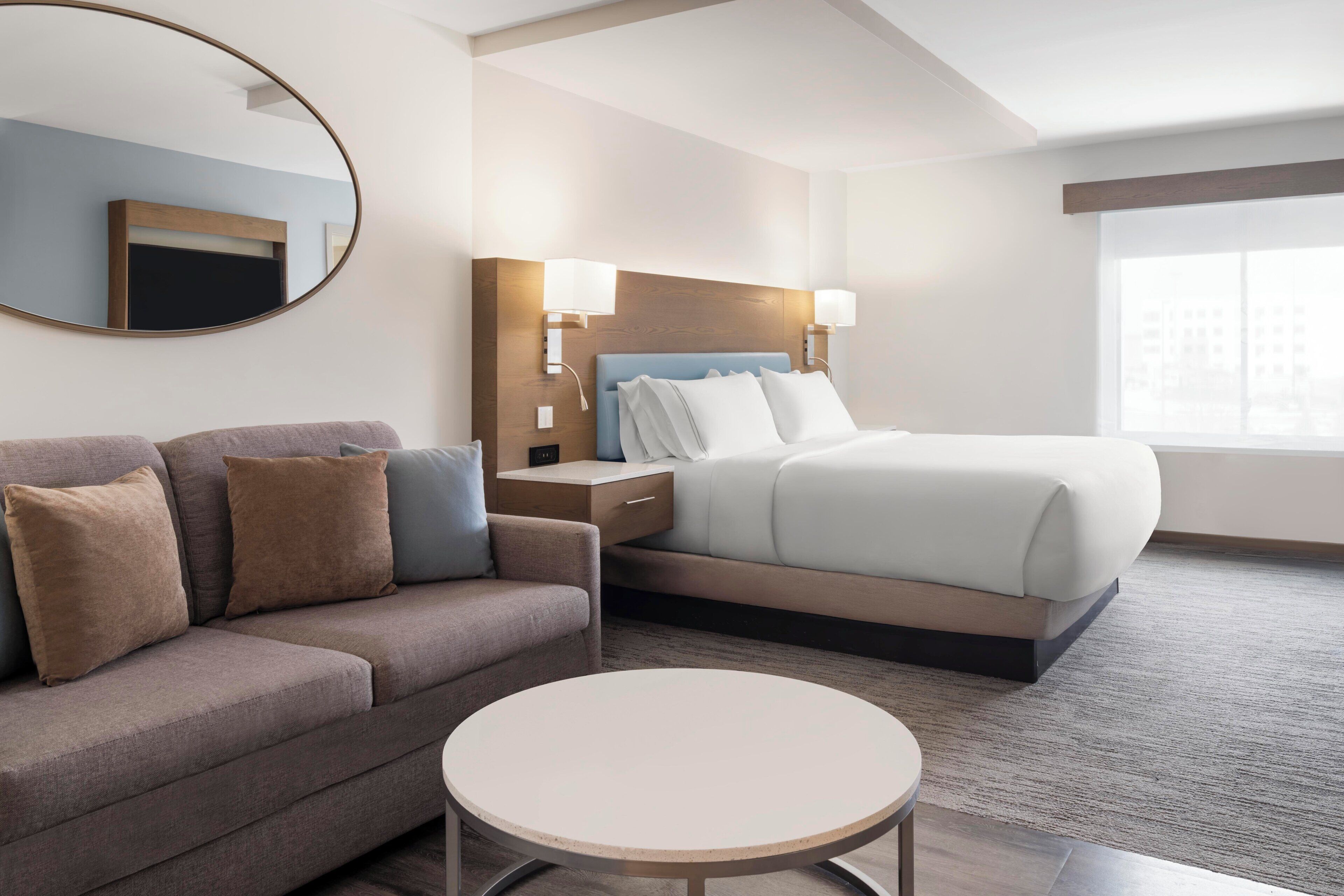 Junior Suite, 1 King Bed | Premium bedding, pillowtop beds, in-room safe, desk