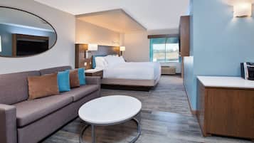 Premium bedding, pillow-top beds, in-room safe, desk