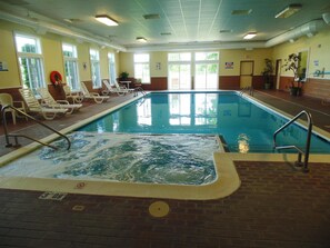 Indendørs pool