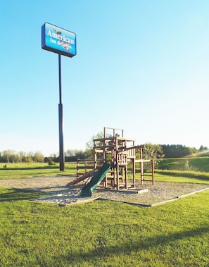 Außen-Kinderspielplatz